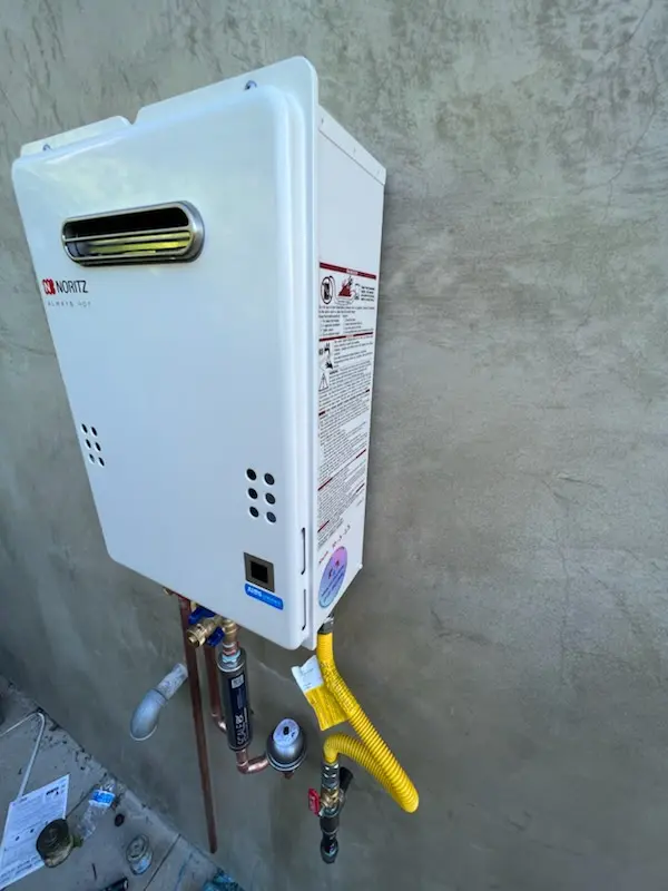 Tankless water heater installation for Meadow View Oaks homes